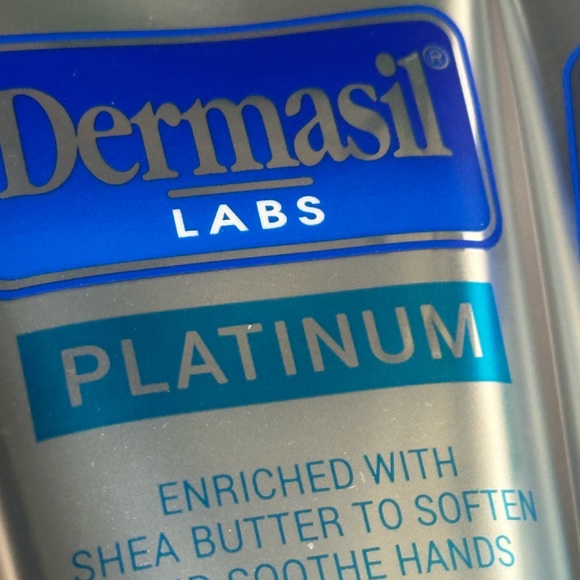 Dermasil Lab Platinum Foot Cream and Hand Cream - Picture 6 of 12